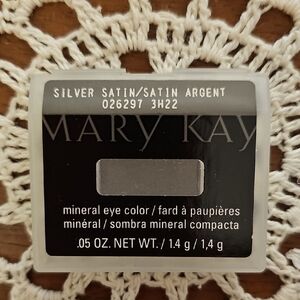 Mary Kay Silver Satin Eye Shadow